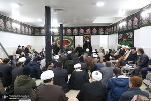 عزاداری شهادت حضرت فاطمه(س) در بیت آیت الله دوستی زنجانی با حضور سید حسن خمینی