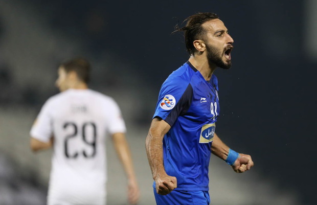 هیات فوتبال مازندران بازیکن استقلال را محکوم کرد
