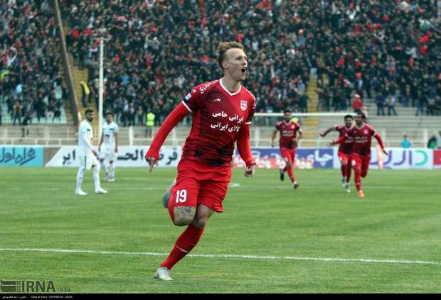 مهاجم اسکاتلندی تراکتورسازی به تبریز بر می گردد