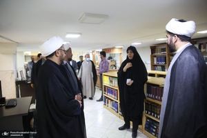 بازدید رئیس موسسه تنظیم و نشر آثار امام خمینی (س) از کتابخانه پژوهشگاه قوه‌قضاییه