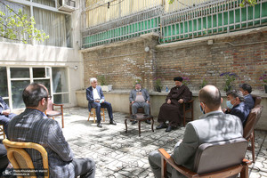 دیدار دبیر کل و اعضای شورای مرکزی حزب اعتماد ملی با سید حسن خمینی