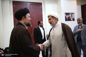 حاشیهتجدید میثاق رئیس و جمعی از نمایندگان مجلس شورای اسلامی با آرمان‌های امام خمینی(س)