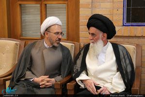 مراسم بزرگداشت والده آیت الله واعظ موسوی در بیت علامه طباطبایی قم