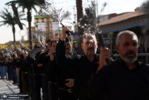 حال و هوای حرم کریمه اهل بیت در ظهر تاسوعای حسینی(ع)