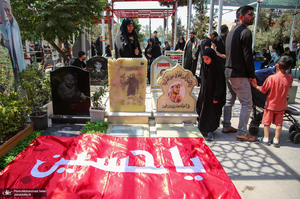 مراسم چهلمین روز شهدای جنگ تحمیلی ۱۲ روزه در قطعه 42 بهشت زهرا (س)