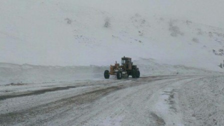 2 هزار و 780 کیلومتر باند از جاده های استان مرکزی برفروبی شد